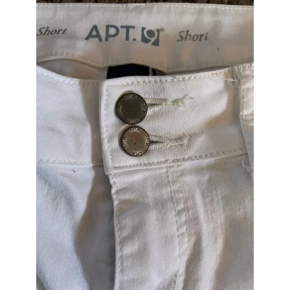 Apt 9 women's white jean shorts size 6 - Picture 3 of 6